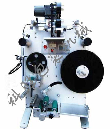 半自动圆瓶贴标机